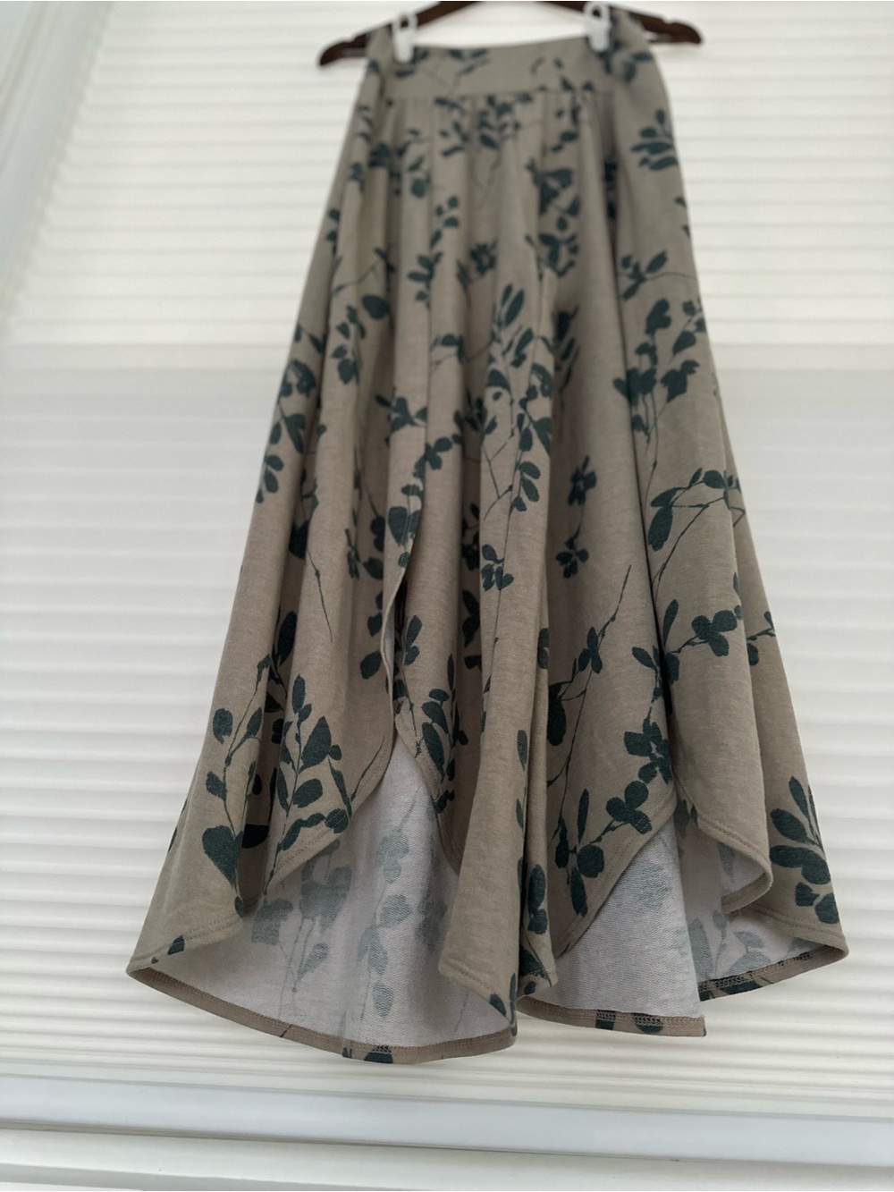 Bucket List Taupe & Teal Floral Tulip Leg Palazzo Pants - Medium